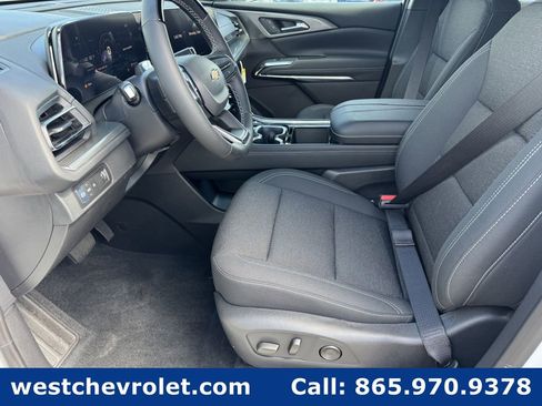 New 2026 Chevrolet Traverse LT w/ Enhanced Driving Package image 10