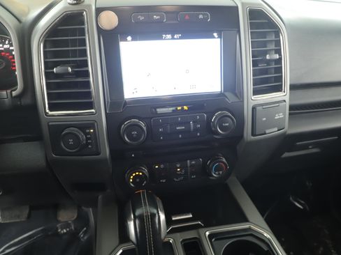 Used 2017 Ford F150 Raptor w/ Equipment Group 801A Mid image 13