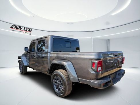 New 2026 Jeep Gladiator Sport image 5