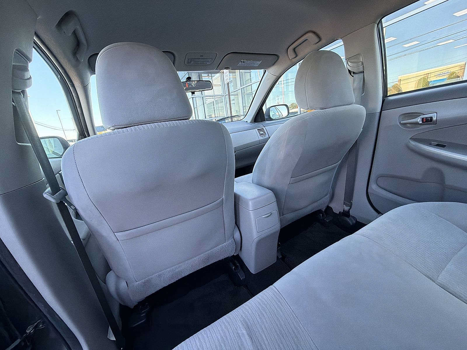 Used 2010 Toyota Corolla LE FWD image 20