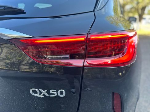 Used 2019 INFINITI QX50 Essential w/ Proactive Package image 11