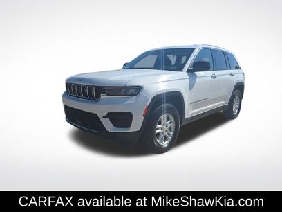 Used 2023 Jeep Grand Cherokee Laredo