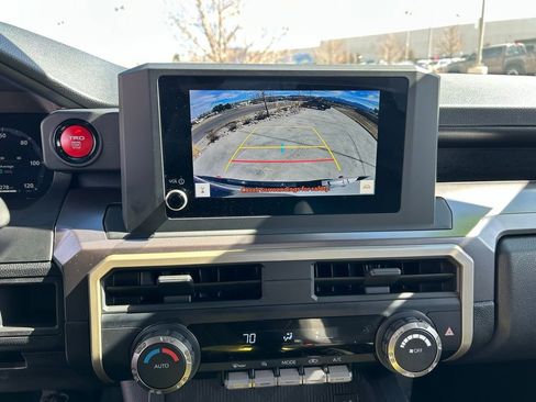 Used 2025 Toyota Tacoma TRD Off-Road image 21