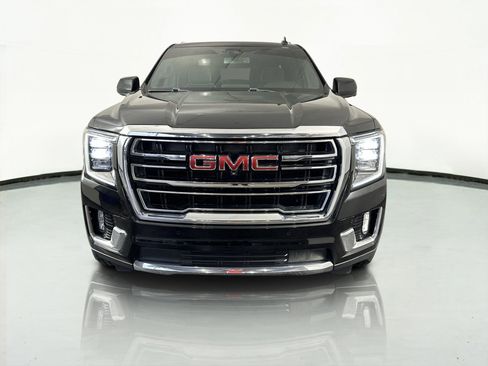 Used 2021 GMC Yukon SLT w/ SLT Luxury Plus Package image 3