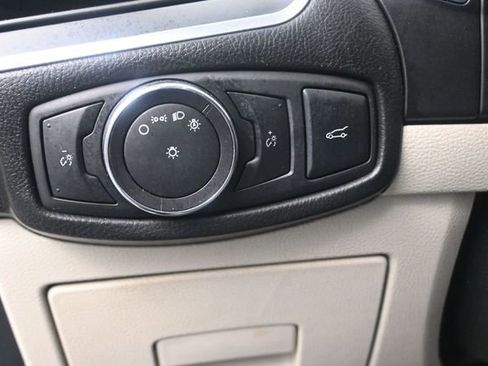 Used 2015 Ford Edge Titanium FWD image 14
