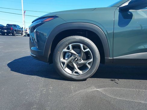 New 2026 Chevrolet Trax LT w/ LT Convenience Package FWD image 10