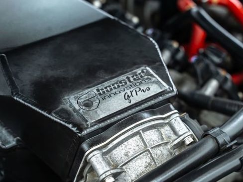 Used 2018 Chevrolet Camaro SS image 30