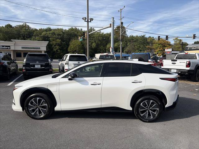 Certified 2024 Lexus RZ 450e Premium w/ Technology Package AWD/4WD image 2