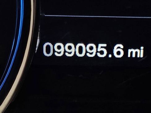 Used 2017 Ford F150 Lariat w/ Equipment Group 502A Luxury image 16