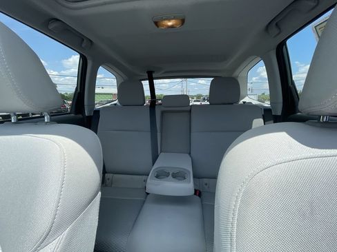 Used 2016 Subaru Forester 2.5i Premium w/ All-Weather Package AWD/4WD image 20