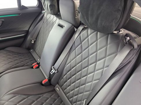New 2026 Mercedes-Benz S 580 4MATIC Sedan image 13
