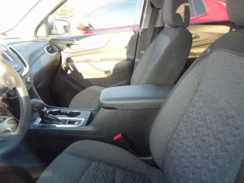 Used 2023 Chevrolet Equinox LT image 9