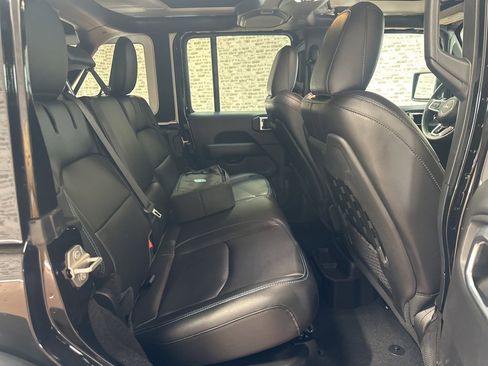 Used 2022 Jeep Wrangler Unlimited Rubicon 4xe w/ Steel Bumper Group image 12