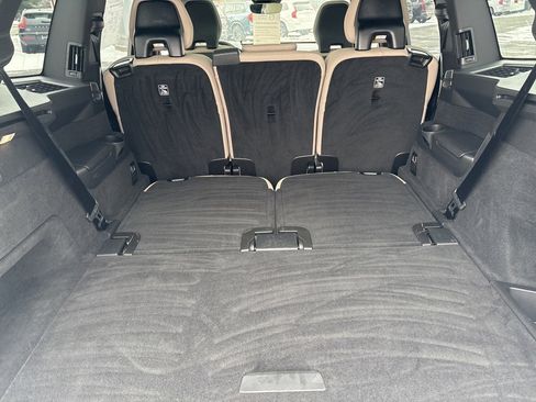 Certified 2025 Volvo XC90 B6 Plus image 47