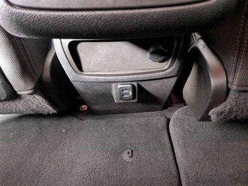 Used 2017 Chevrolet Traverse LT image 23