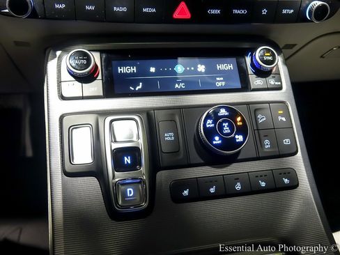 Used 2024 Hyundai Palisade Calligraphy image 28