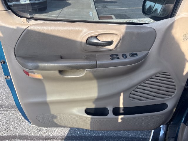 Used 2001 Ford F150 XL AWD/4WD image 16