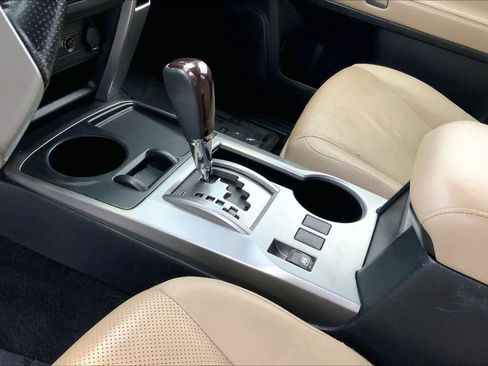 Used 2016 Toyota 4Runner Limited image 16