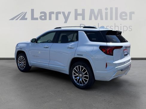 Used 2026 GMC Terrain Denali AWD/4WD image 3