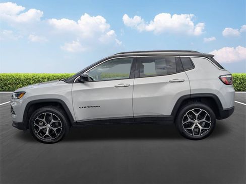 Used 2024 Jeep Compass Limited AWD/4WD image 8