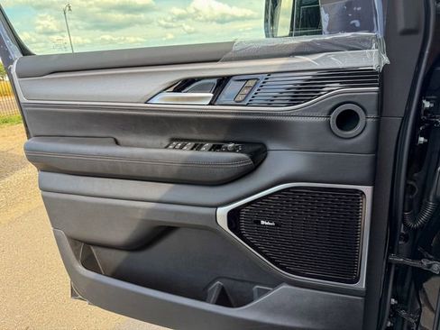 New 2026 Jeep Grand Wagoneer L Limited image 13