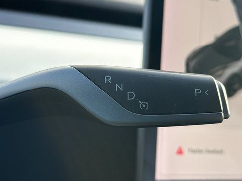 Used 2022 Tesla Model 3 Long Range image 25