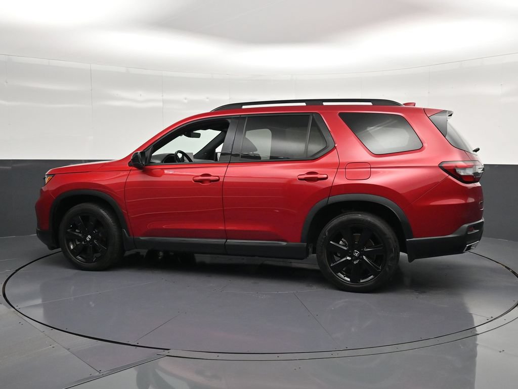 Used 2025 Honda Pilot Black Edition image 8