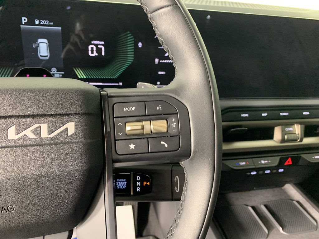 Used 2027 Kia Telluride S w/ Towing Package FWD image 19