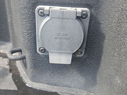 Used 2024 GMC Sierra 2500 AT4 w/ AT4 Premium Plus Package AWD/4WD image 22