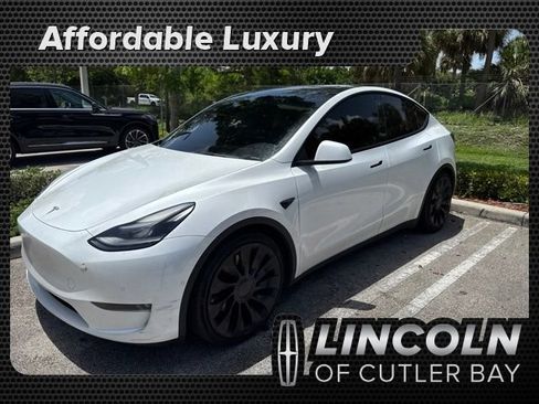 Used 2022 Tesla Model Y Performance AWD/4WD image 1
