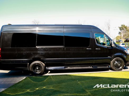 New 2024 Mercedes-Benz Sprinter 3500 image 9