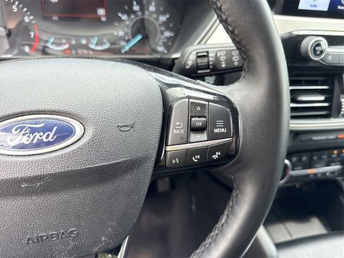Used 2022 Ford Escape SEL image 28