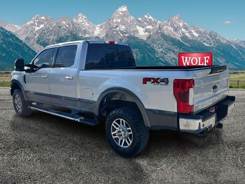 Used 2017 Ford F350 Lariat w/ Lariat Ultimate Package AWD/4WD image 7