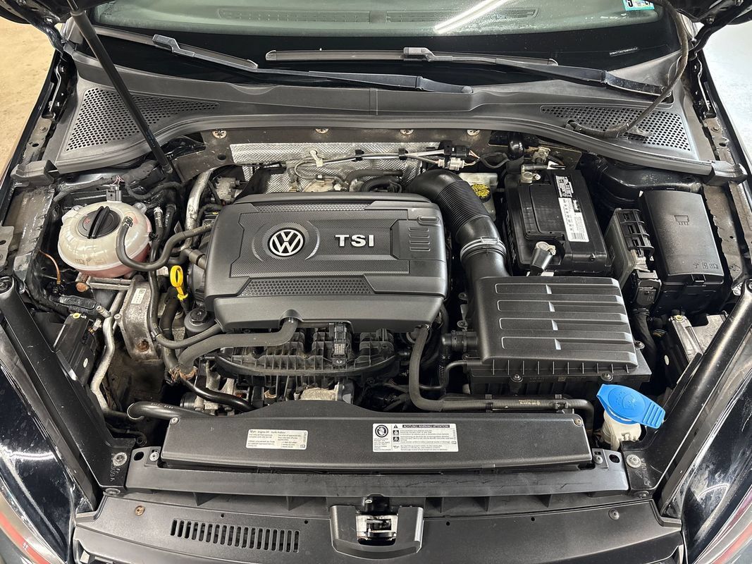 Used 2016 Volkswagen GTI SE w/ Lighting Package (SEL) FWD image 54