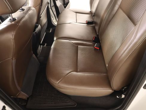 Used 2021 Toyota Tacoma Limited image 14