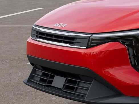 New 2025 Kia K4 FWD image 13
