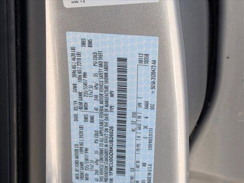 Used 2019 Ford Escape SE image 27