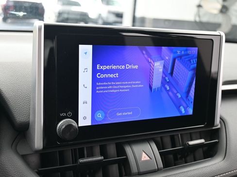 Used 2024 Toyota RAV4 XLE image 18