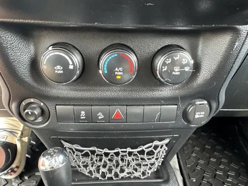 Used 2012 Jeep Wrangler Unlimited Sport AWD/4WD image 18