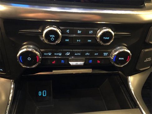 Used 2022 Ford F150 Lariat image 25