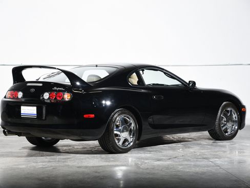 Used 1994 Toyota Supra Turbo RWD image 3