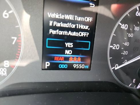 Used 2025 Toyota Corolla LE w/ Convenience Package image 10