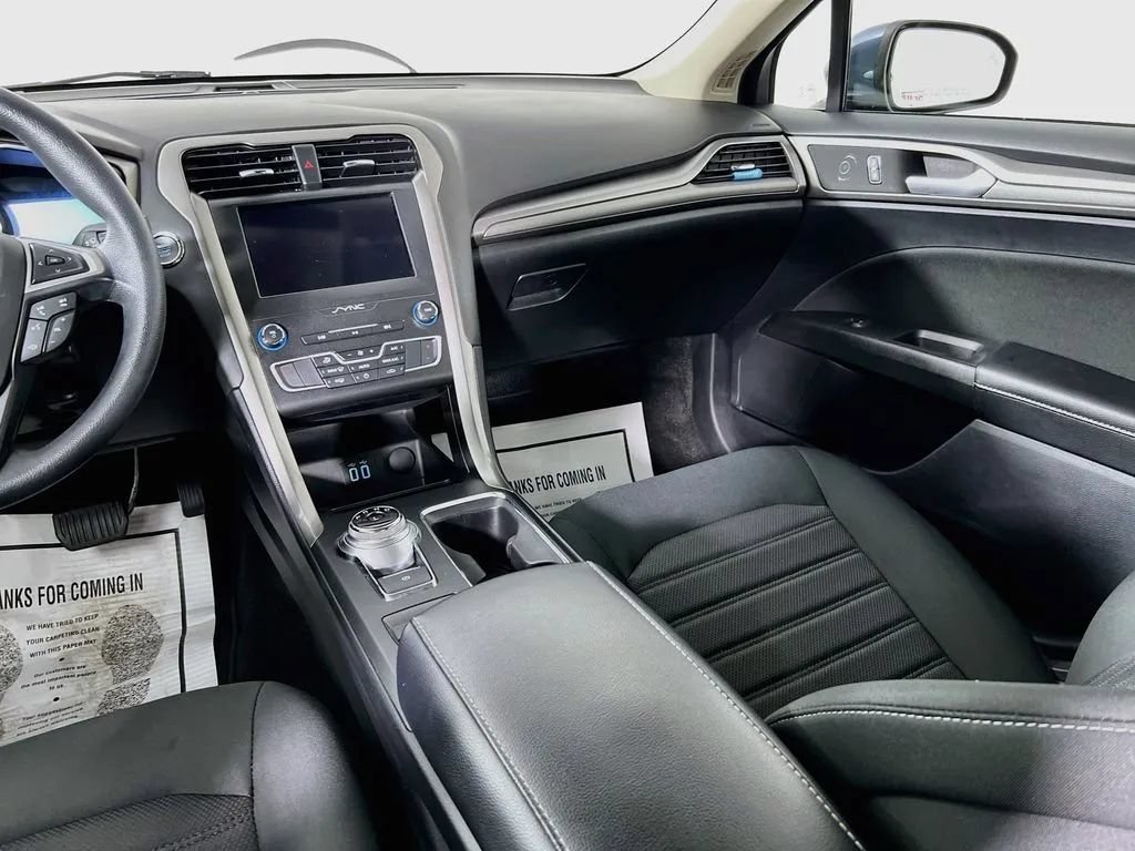 Used 2019 Ford Fusion SE FWD image 23