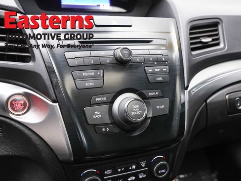 Used 2019 Acura ILX Base image 19