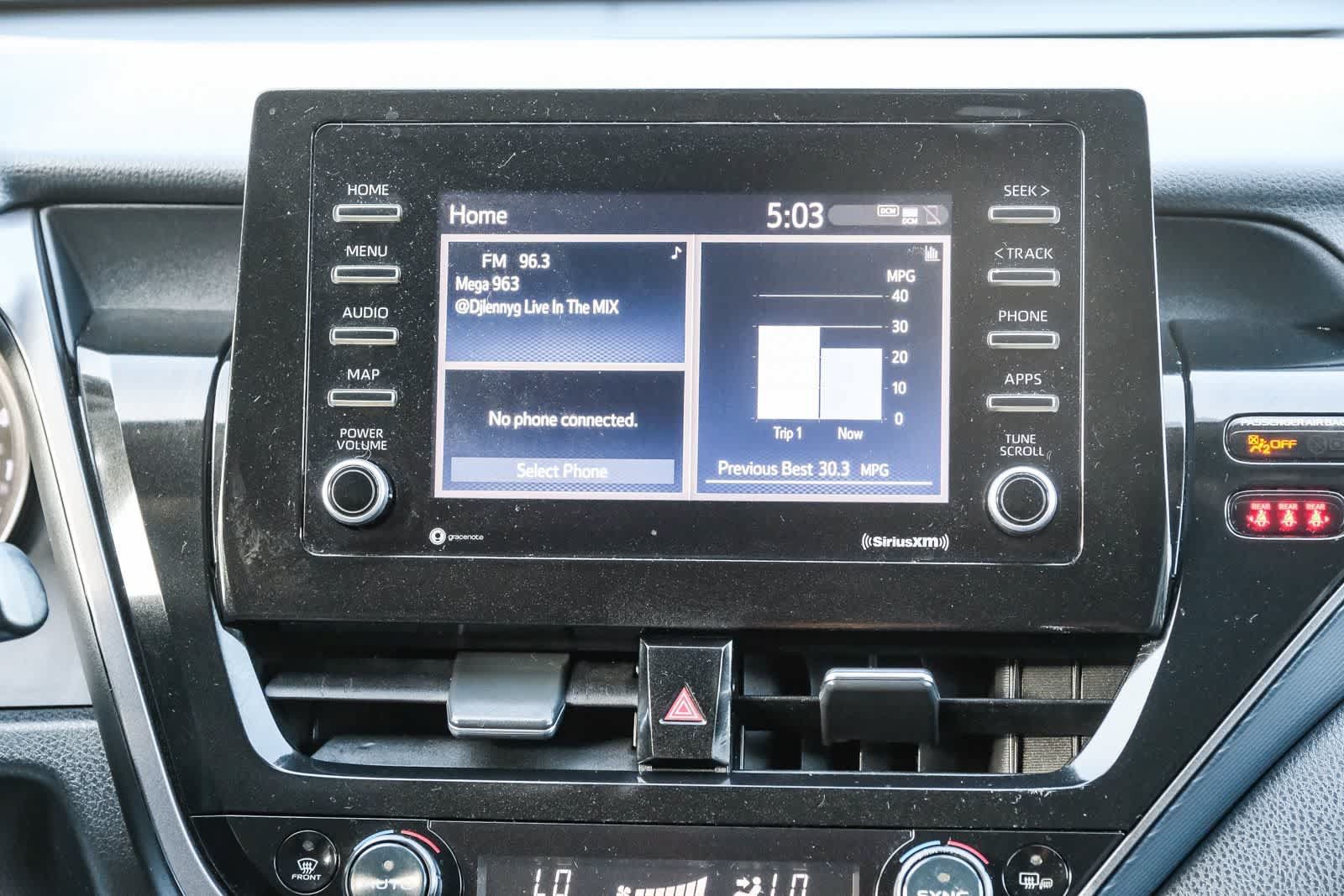 Used 2022 Toyota Camry SE FWD image 16