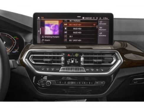 Used 2023 BMW X4 xDrive30i w/ Premium Package image 13