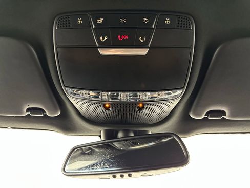 Used 2019 Mercedes-Benz GLC 300 w/ AMG Line image 35