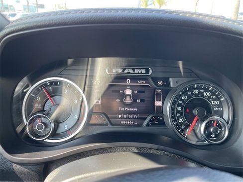 Used 2021 RAM 2500 Laramie w/ Night Edition image 11