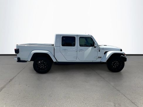 Used 2023 Jeep Gladiator Overland AWD/4WD image 8