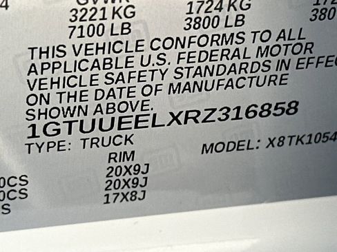 Used 2024 GMC Sierra 1500 AT4 w/ Technology Package image 34